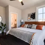 West End Dreams-2 Homes-6 Mins To Broadway