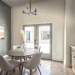 Holiday home West End Luxe - Outdoor Patio And Rooftop Views *