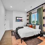 2 Hot Tubs Karaoke Game Room Downtown Nashville