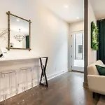 New Side By Side Homes - Sleeps 24 * Nashville