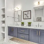 Scovel Row Retreat-rooftop Views Near Broadway Holiday home *