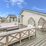 Scovel Row Retreat-rooftop Views Near Broadway
