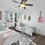 Julep House - Private Hideaway 5 Min From Downtown Holiday home *