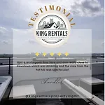 Private Hot Tub - Spacious - Hosts 12 Guests Holiday home