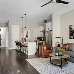 Gorgeous New Nash - Rooftop Views - Hot Tub * Nashville