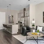 Stunning Rooftop Views Of With Hot Tub * Nashville