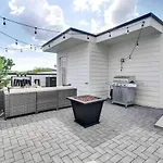 Holiday home Gorgeous W Incredible Rooftop
