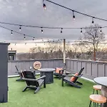 Holiday home Cozy House - Great Rooftop - Walks To Bars *