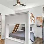 Holiday home Cozy House - Great Rooftop - Walks To Bars Nashville