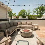 Holiday home Creative Oasis Minutes To Broadway Rooftop Deck Nashville