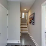 Spacious Close To Belmont Rooftop Holiday home *