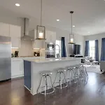 Gorgeous Home-minutes To Lower Broadway Nashville