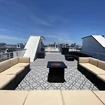 Gorgeous Home-minutes To Lower Broadway Nashville