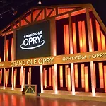 Spectacular Double Rooftop 7 Mins To Broadway Holiday home Nashville