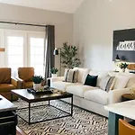 Sprawling Sylvan Park Estate