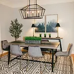 Sprawling Sylvan Park Estate * Nashville
