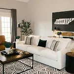 Sprawling Sylvan Park Estate *