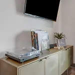 Holiday home 6 Min To Broadway - Gym Rooftop Sleeps 8 Nashville