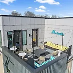The Southern Lady - Newly Renovated Spacious Patio *