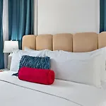 The Southern Lady - Newly Renovated Spacious Patio Holiday home