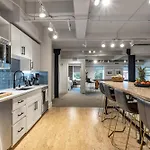 Apartment Hangover Easy 6br By Maddox
