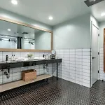Hangover Easy 6br By Maddox Apartment