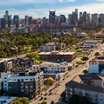 4 Units 16 Guests New 12 South Rooftop Courtyard The Gilmore