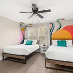 Nashvegas Theme Large Home