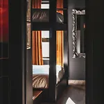Let Er Buck On Music Row, Mins To Broadway With Pool, Gym, Balcony *