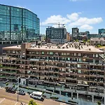 Boots On Broadway In Downtown With Parking, Pool, Gym Apartment Nashville