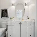 Modern 3-story Townhome W Rooftop & Views Holiday home *
