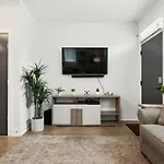 Holiday home Modern 3-story Townhome W Rooftop & Views Nashville