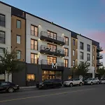 The Muse Emerald Isle Downtowns Favorite Condo By Skyrun Nashville