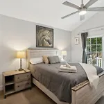 Holiday home East Sweetie Near To Downtown 2 Bed 2 Bath With Fenced Yard 30 Or Days By Skyrun *