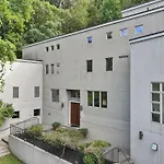 Stunning Belle Meade Mansion With Luxury Amenities And Hot Tub, Great Summer Rates