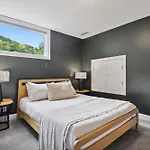 Holiday home Stunning Belle Meade Mansion With Luxury Amenities And Hot Tub, Great Summer Rates *