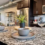 Holiday home Spacious 3-story Townhome W Rooftop & Views Nashville