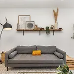 Stone Fox - In The Nations - Mins To Broadway