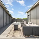Rodeo-Rooftop Patio-Skyline Views-Near Broadway