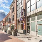 The Saddlery - Encore - 1 Block To Broadway