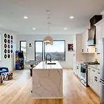 4 Rooftop Decks 4 Hot Tubs Game & Sauna * Nashville