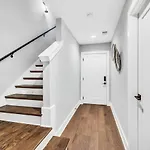 Luxury And Spacious With Private Garage And Fire Pit Nashville