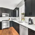 Luxury And Spacious With Private Garage And Fire Pit Holiday home
