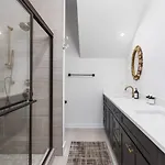 5br Rooftop Retreat 7 Min To Broadway * Nashville