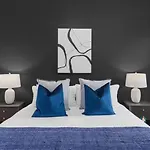 5br Rooftop Retreat 7 Min To Broadway