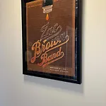 Legends Row By Maddox Apartment