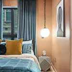 The Crescendo - On Music Row Apartment *