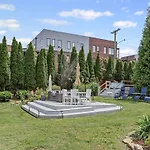 Germantown Old Grand House *