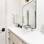 Apartment Harmony Hall By Maddox *