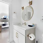 The Cowboy - Luxury Home With Hot Tub & Pool Table